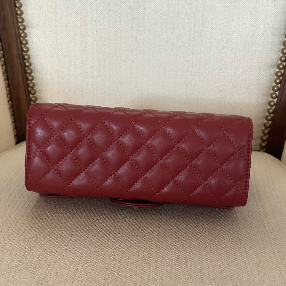 NEW Elegant Maroon Quilted Shoulder Bag with gunmetal hardware - Picture 5 of 7